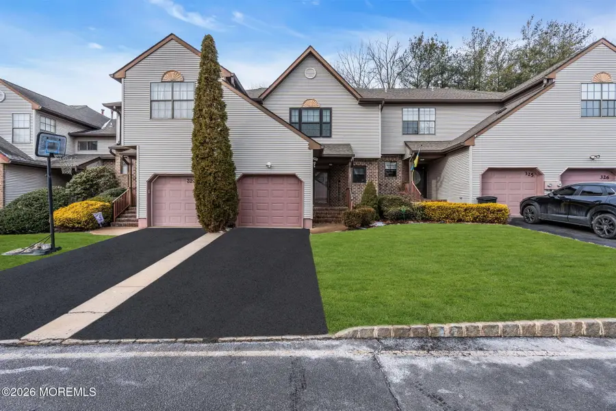 324 Oak Knoll Drive, Manalapan, NJ 07726 - #2