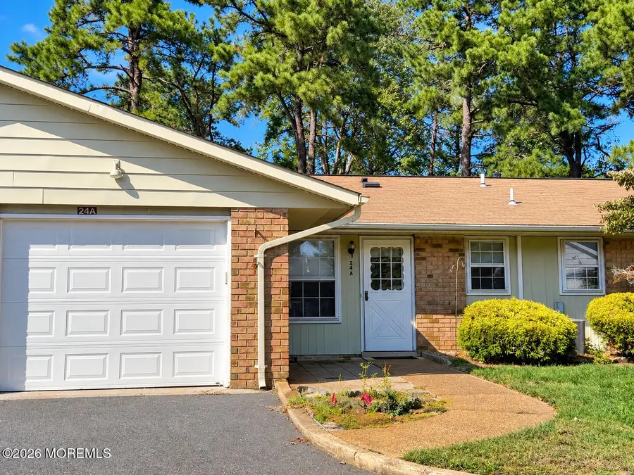 24A Cambridge Circle, Manchester, NJ 08759 - #2
