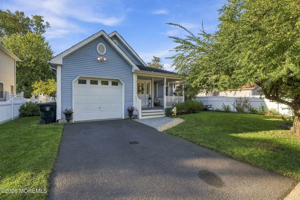 2 Lester Place, North Middletown, NJ 07748 - #1