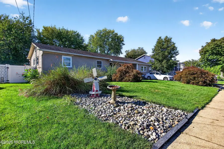 8 Steven Place, Jackson, NJ 08527 - #3