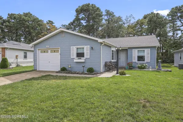 16 Tudor Court, Brick, NJ 08723