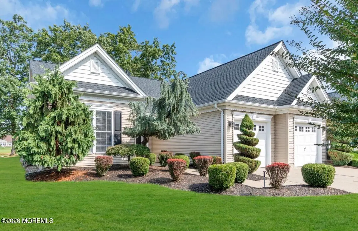 28 Winged Foot Road, Jackson, NJ 08527 - #1