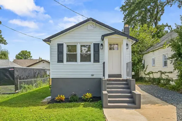 181 Hilltop Boulevard, Keyport, NJ 07735
