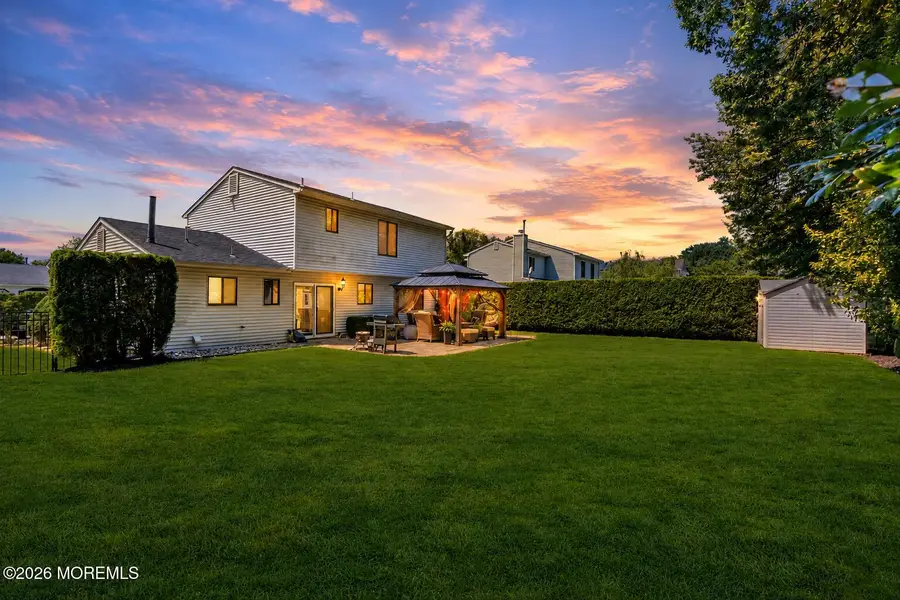 8 Honeysuckle Way, Howell, NJ 07731 - #3