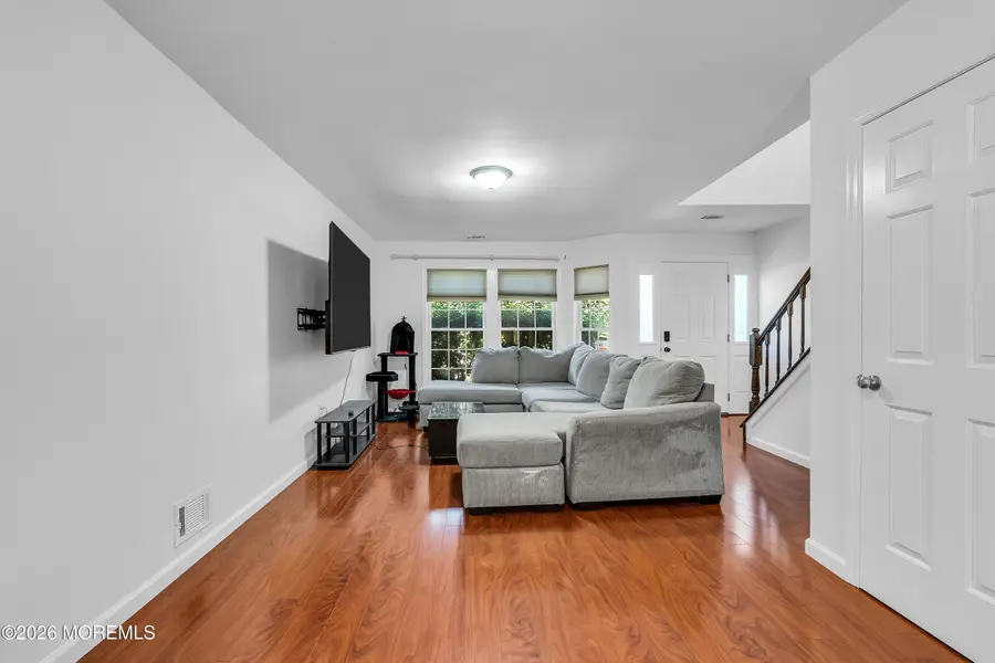 47 Duncan Way, Freehold, NJ 07728 - #3
