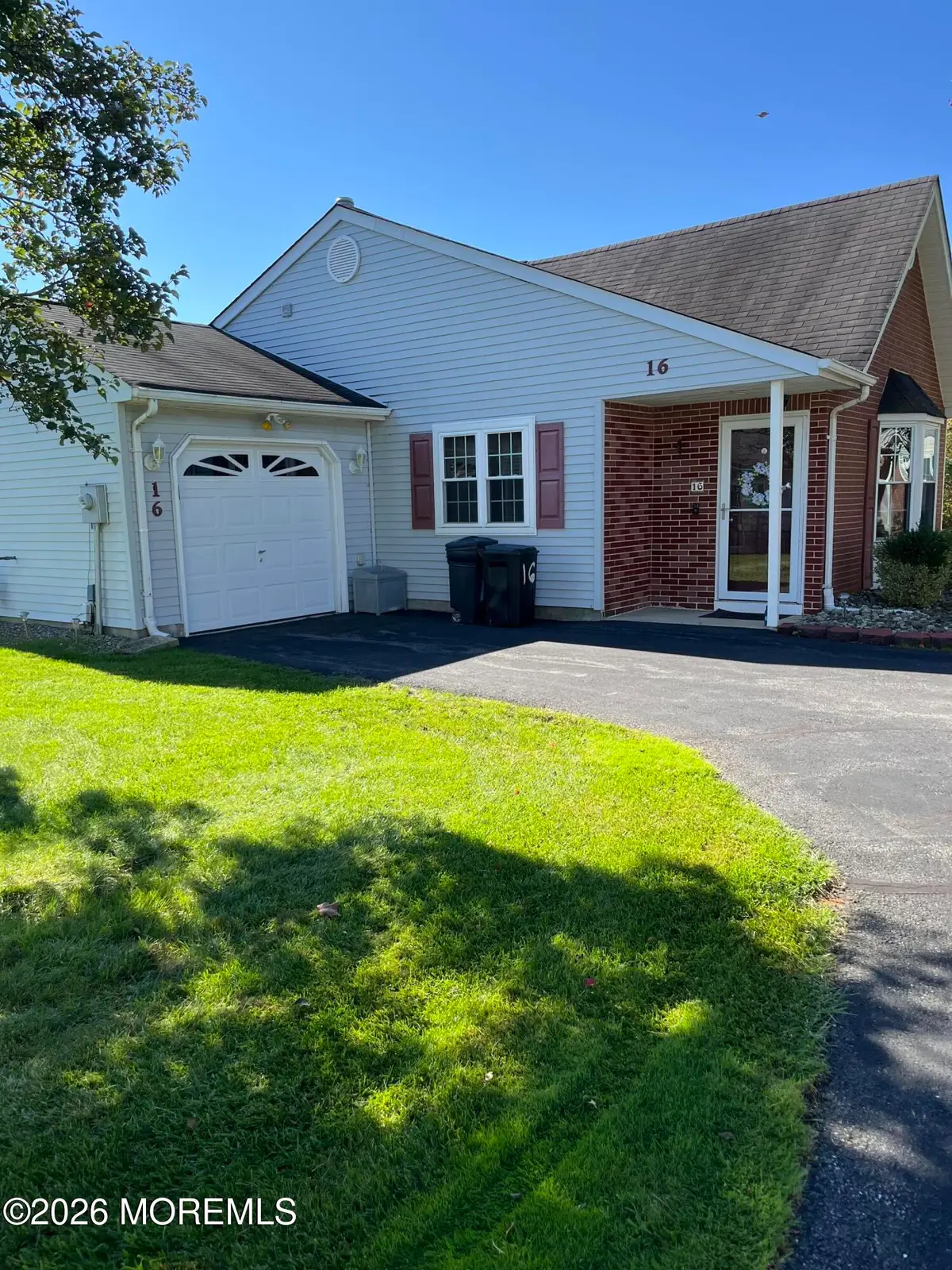 16 Morden Close #1000, Freehold, NJ 07728 - #1