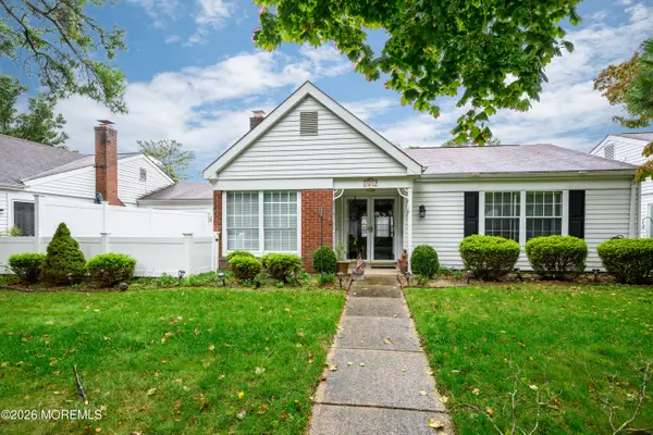 525B Sheffield Drive, Manchester, NJ 08759