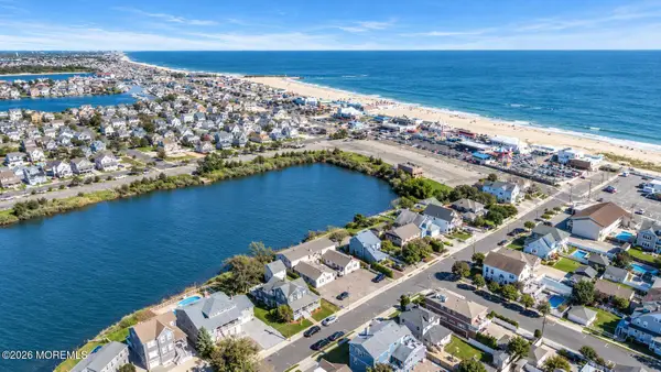 101 Trenton Avenue #1, Point Pleasant Beach, NJ 08742