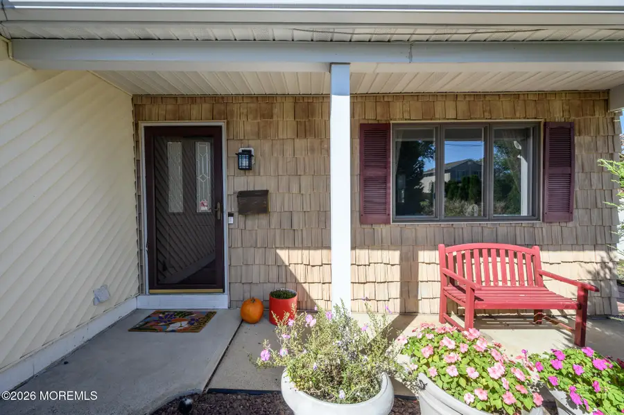 15 Carlow Way, Hazlet, NJ 07730 - #2