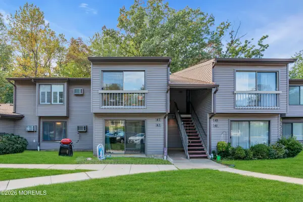 43 Lexington Court, Red Bank, NJ 07701
