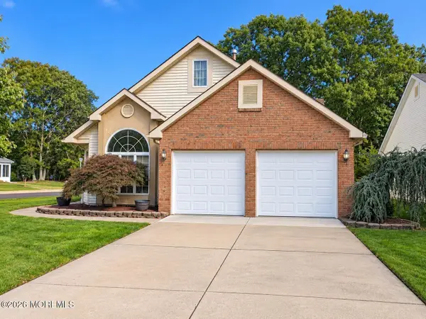 1690 Sweetbay Drive, Toms River, NJ 08755