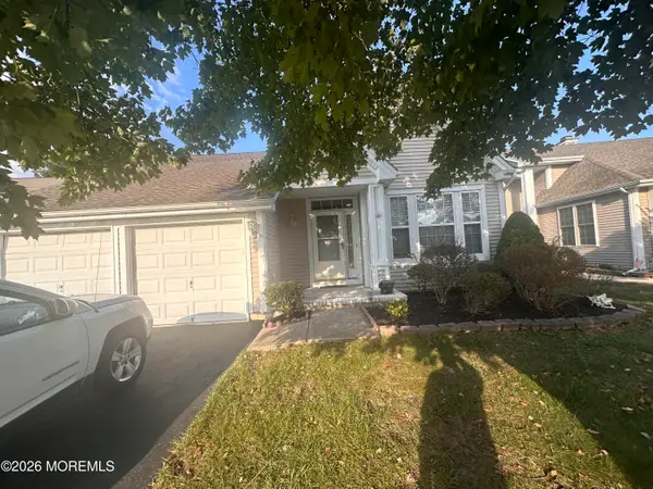 39 Lakeland Drive, Barnegat, NJ 08005