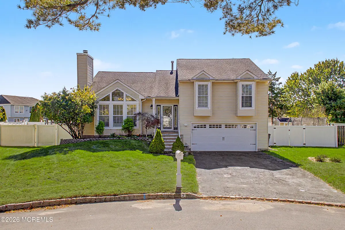 7 Lindner Lane, Howell, NJ 07731 - #1