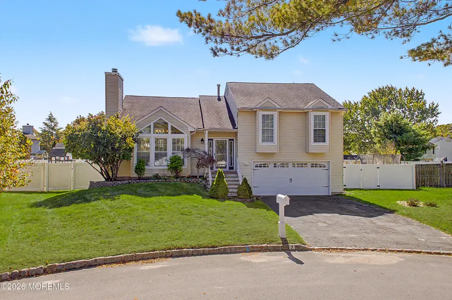 7 Lindner Lane, Howell, NJ 07731 - #3