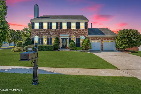 4 Hickory Circle, Barnegat, NJ 08005