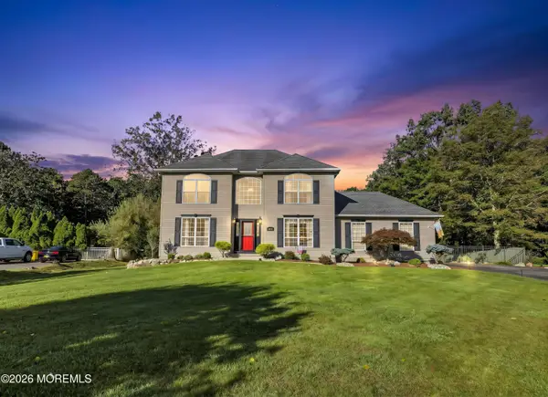 611 Winterberry Boulevard, Jackson, NJ 08527