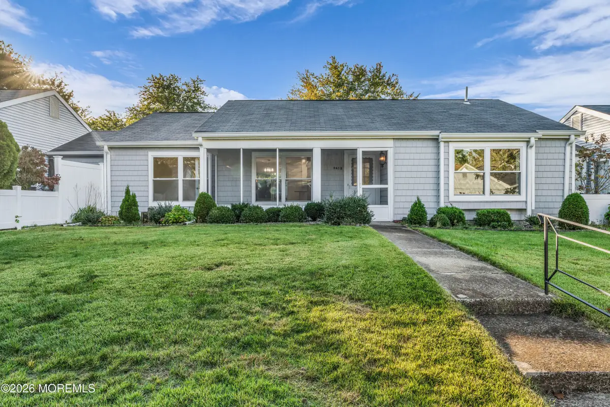 943 B Liverpool Circle, Manchester, NJ 08759 - #1