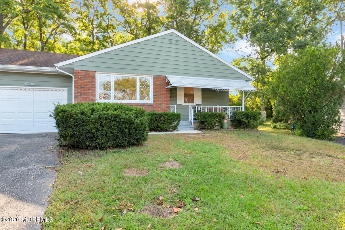 7 Bellflower Court, Toms River, NJ 08755 - #1