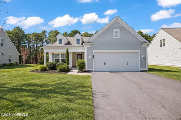 5 Gainsborough Lane, Manchester, NJ 08759