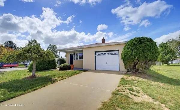 1 Saint Catherine Boulevard, Toms River, NJ 08757