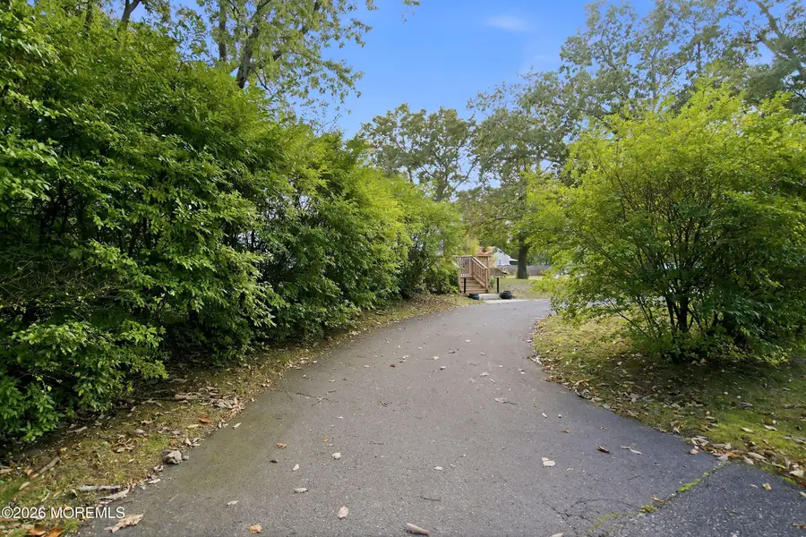 34 Hemlock Road, Howell, NJ 07731 - #3