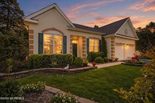21 Headwaters Place, Barnegat, NJ 08005