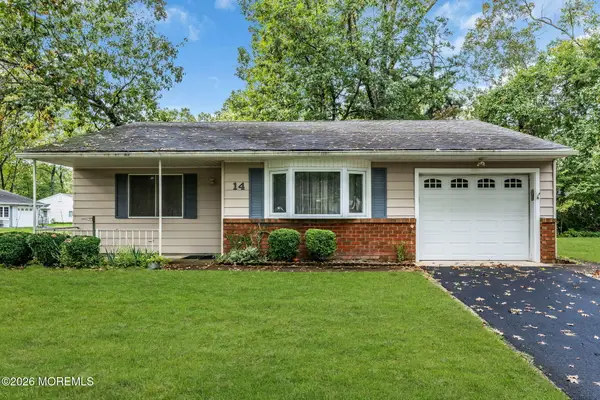 14 Iowa Drive, Whiting, NJ 08759