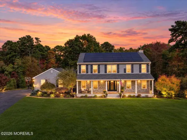 6 Mayfair Court, Jackson, NJ 08527