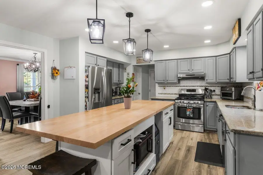 6 Mayfair Court, Jackson, NJ 08527 - #3