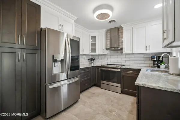 955A Aberdeen Drive, Lakewood, NJ 08701