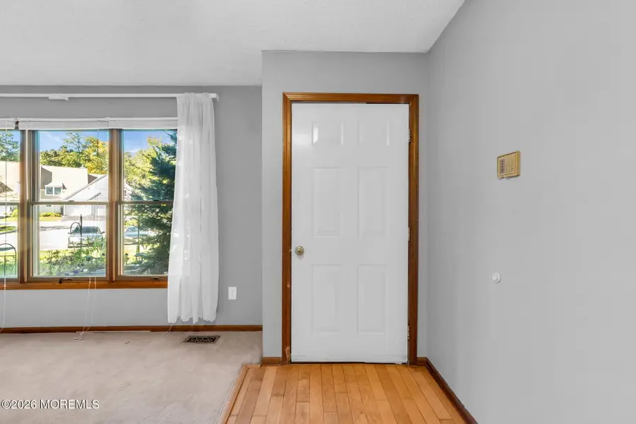 94 Heritage Lane, Hamburg, NJ 07419 - #3