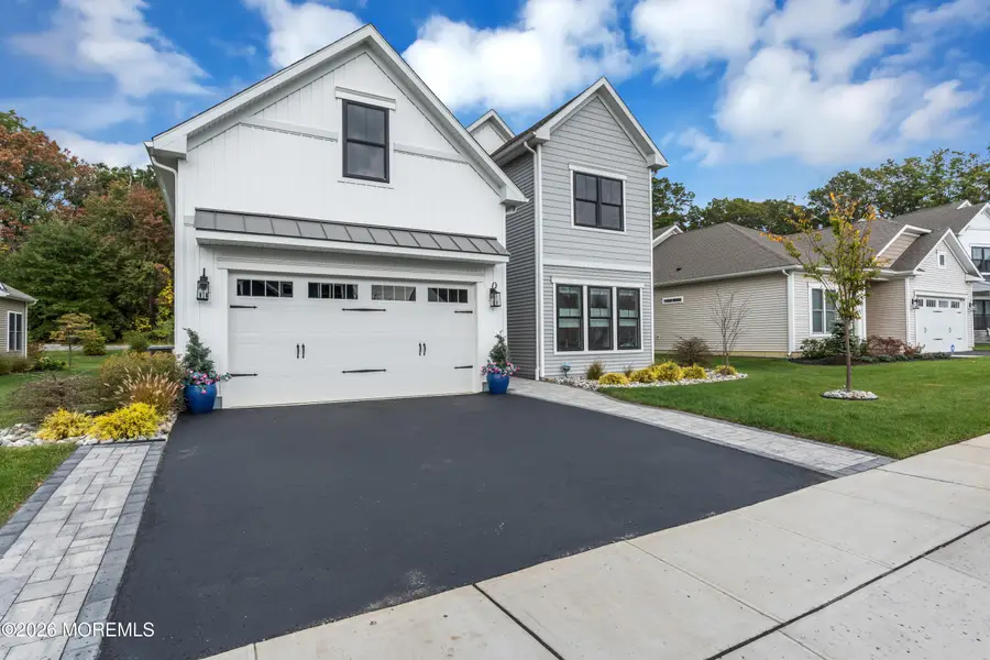 60 Sanctuary Lane, Farmingdale, NJ 07727 - #2
