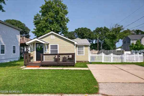 758 Monmouth Parkway, North Middletown, NJ 07748