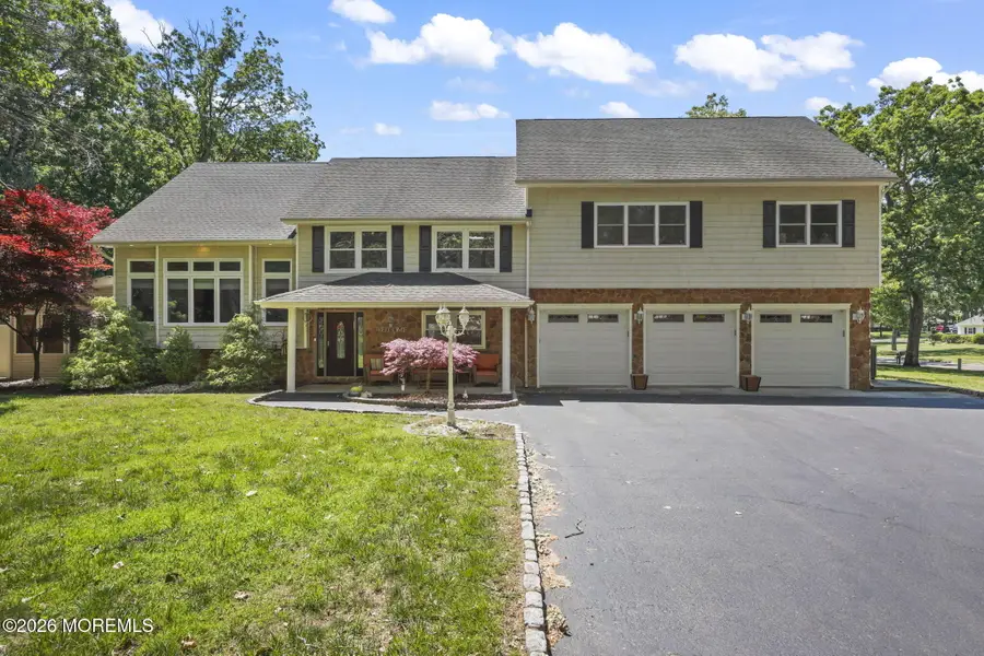 23 Galahad Drive, Manalapan, NJ 07726 - #3