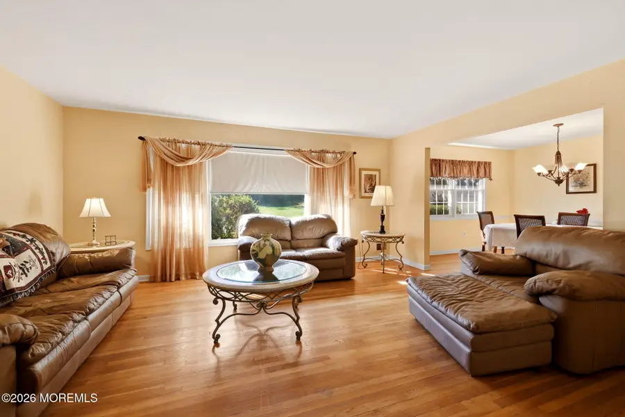 42 Hidden Stream Road, Freehold, NJ 07728 - #3