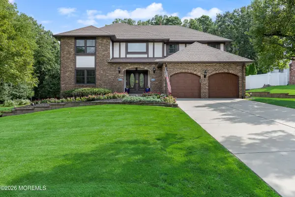 2 Acorn Hill Drive, Voorhees, NJ 08043