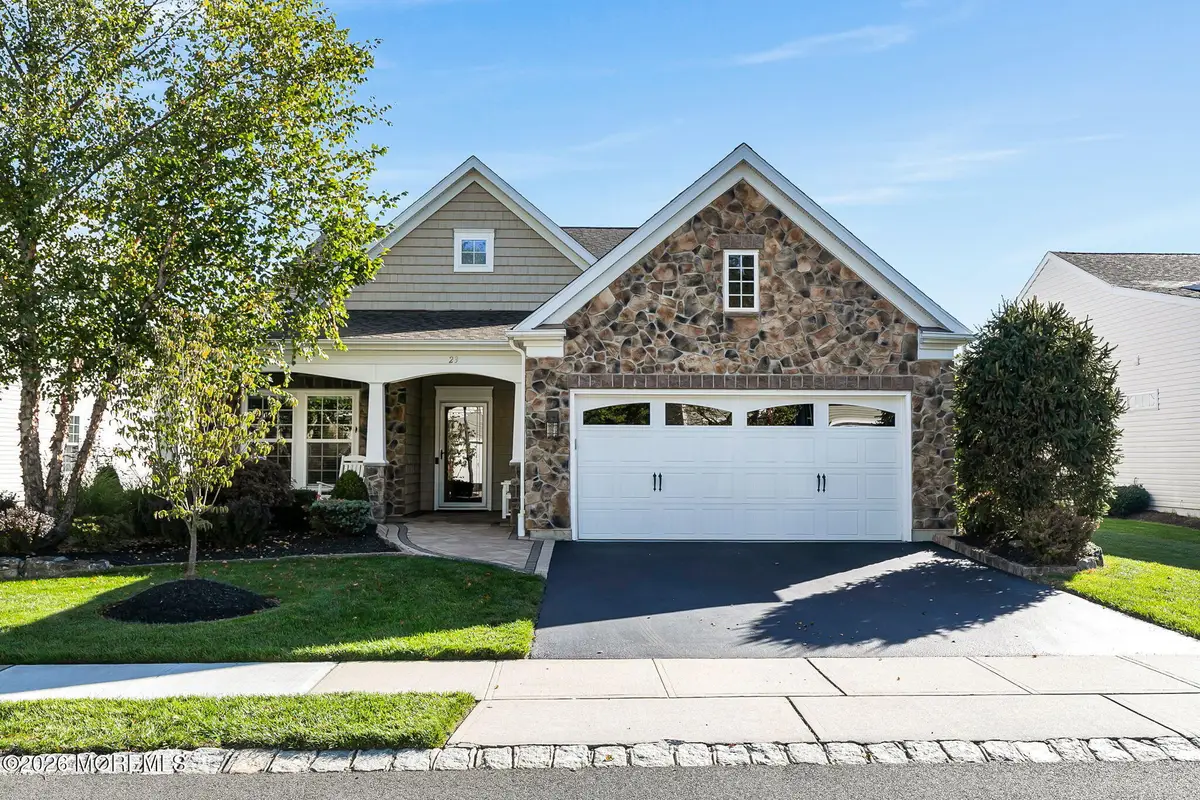 23 Chaucer Lane, Farmingdale, NJ 07727 - #1