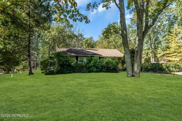 52 Cooks Bridge Road, Jackson, NJ 08527