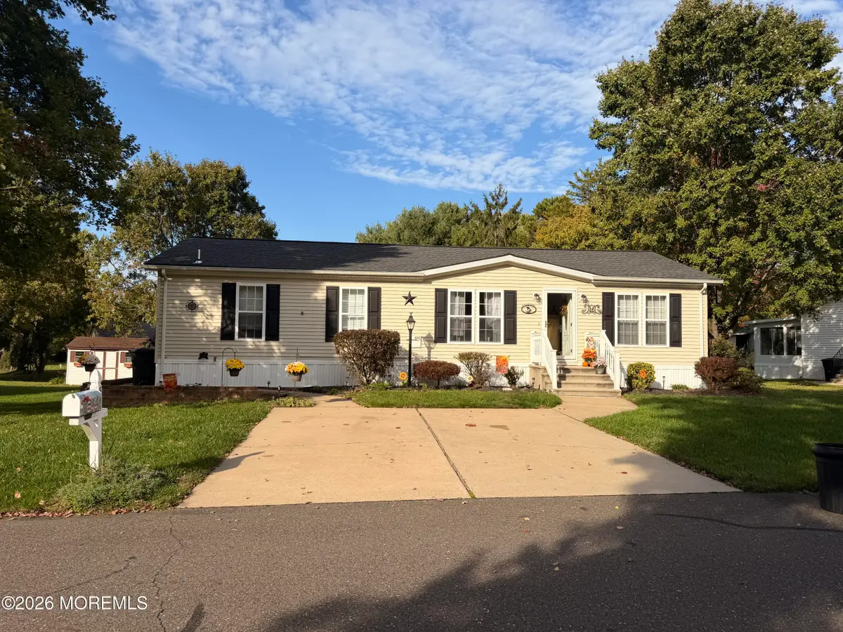 5 Tanglewood Drive, Cream Ridge, NJ 08514 - #1