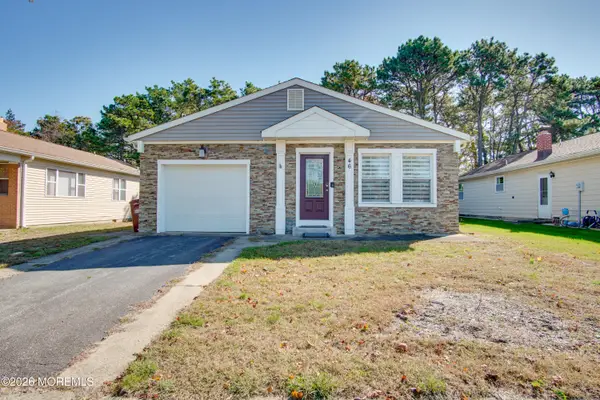 46 Pulaski Boulevard, Toms River, NJ 08757