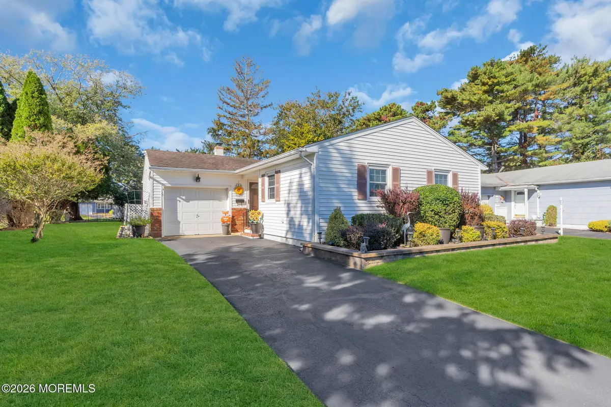 16 Concord Lane, Toms River, NJ 08757 - #1