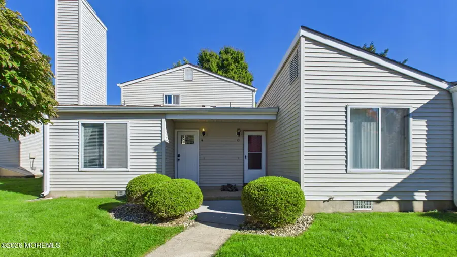14 Woodmere Court, Freehold, NJ 07728 - #3