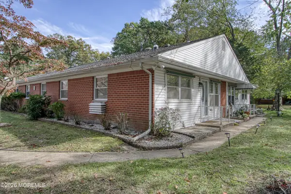 3 B Snowberry Lane, Whiting, NJ 08759