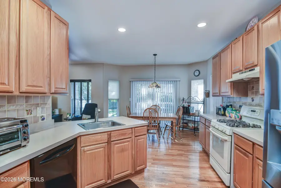6 Northgate Drive, Englishtown, NJ 07726 - #3