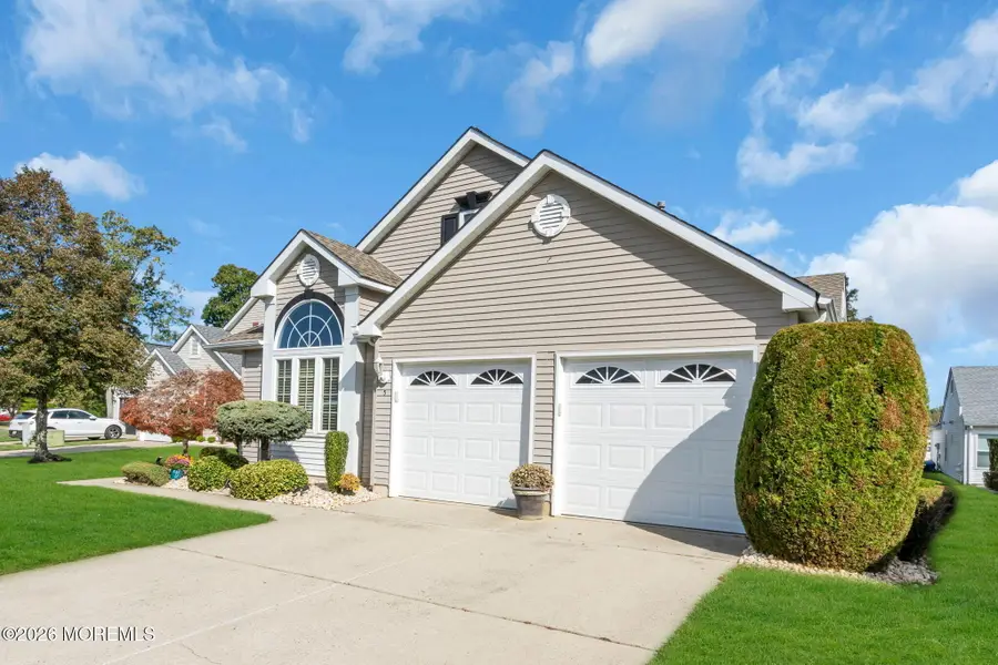 5 Manchester Court, Jackson, NJ 08527 - #2