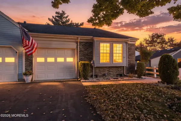 2A John Adams Court, Monroe Twp, NJ 08831