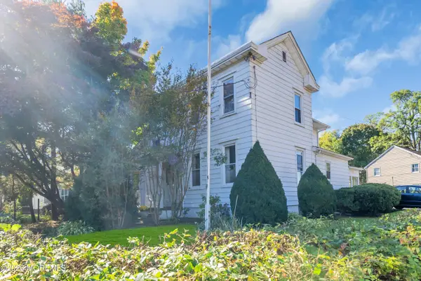 61 Broadway Road, Freehold, NJ 07728