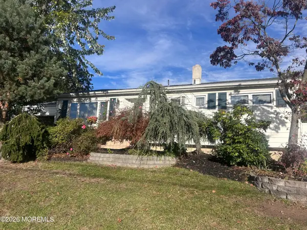 1 Andover Road, Old Bridge, NJ 08857