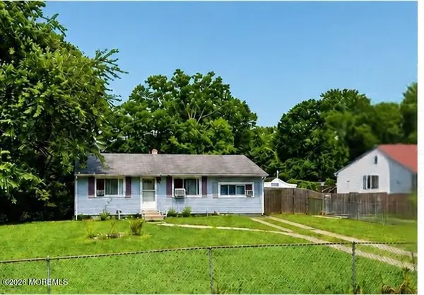 1313 Eisenhower Street, Lakewood, NJ 08701