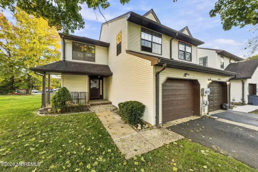 221 Longwood Drive, Manalapan, NJ 07726 - #2